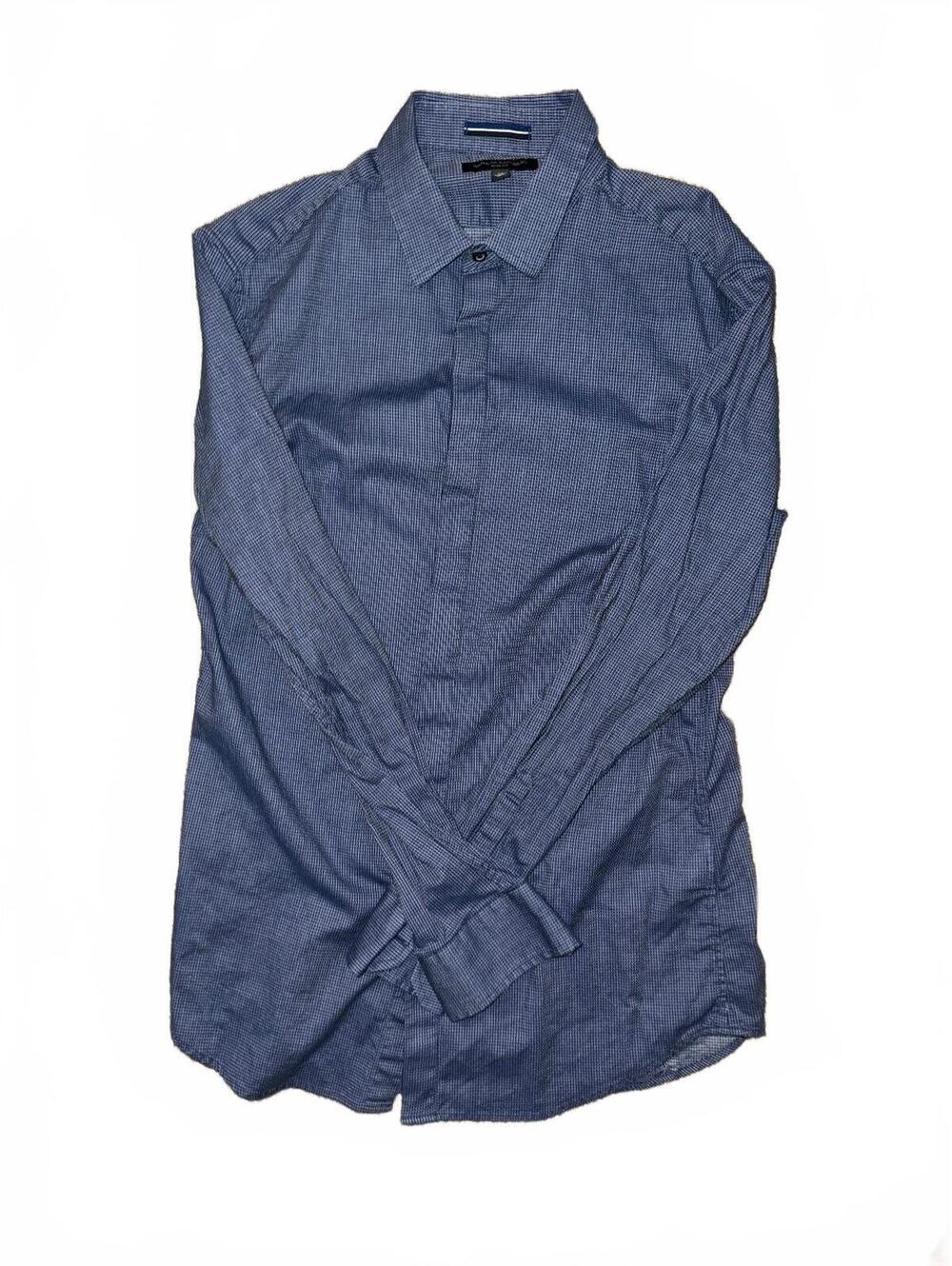 Men’s Banana Republic blue slim fit button up shirt Size Medium